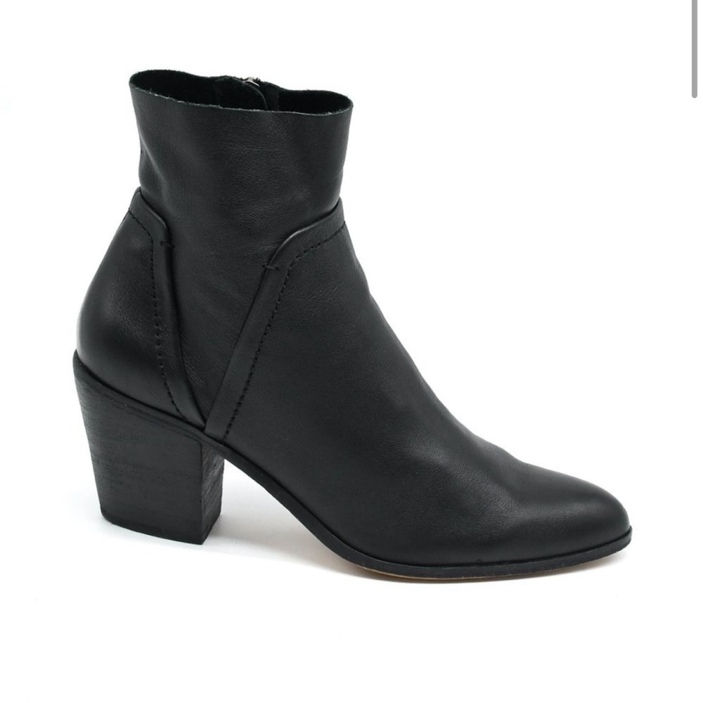 Splendid Cherie Black Leather Western Ankle Bootie 11